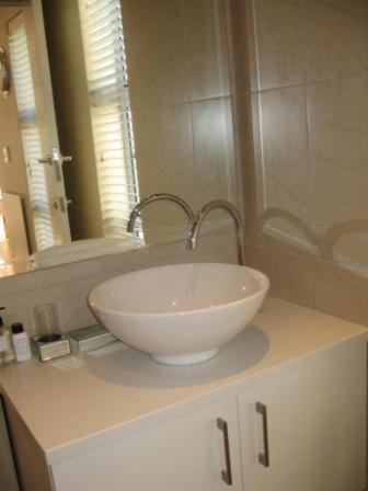Navona Constantia Guest Cottage เคปทาวน์ ภายนอก รูปภาพ