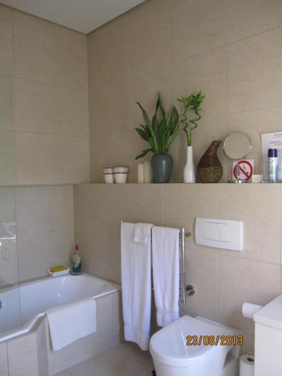 Navona Constantia Guest Cottage เคปทาวน์ ภายนอก รูปภาพ