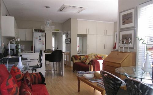 Navona Constantia Guest Cottage เคปทาวน์ ภายนอก รูปภาพ