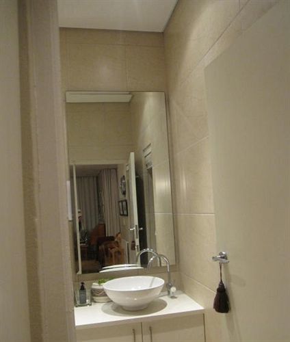 Navona Constantia Guest Cottage เคปทาวน์ ภายนอก รูปภาพ