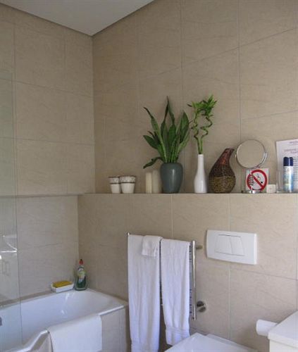 Navona Constantia Guest Cottage เคปทาวน์ ภายนอก รูปภาพ