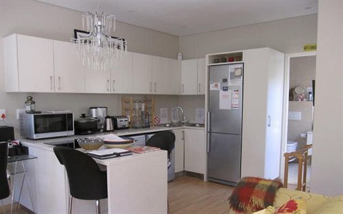 Navona Constantia Guest Cottage เคปทาวน์ ภายนอก รูปภาพ